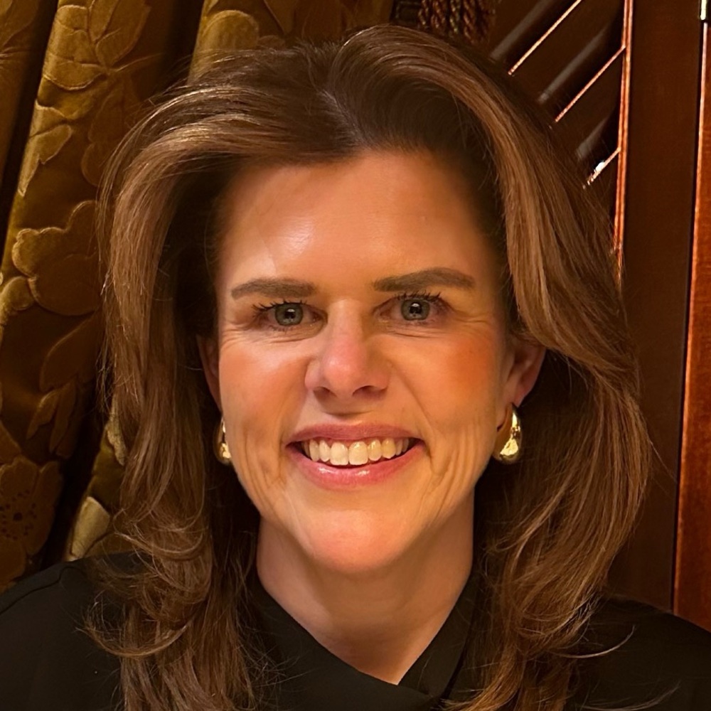 Meet your Posher, Lori